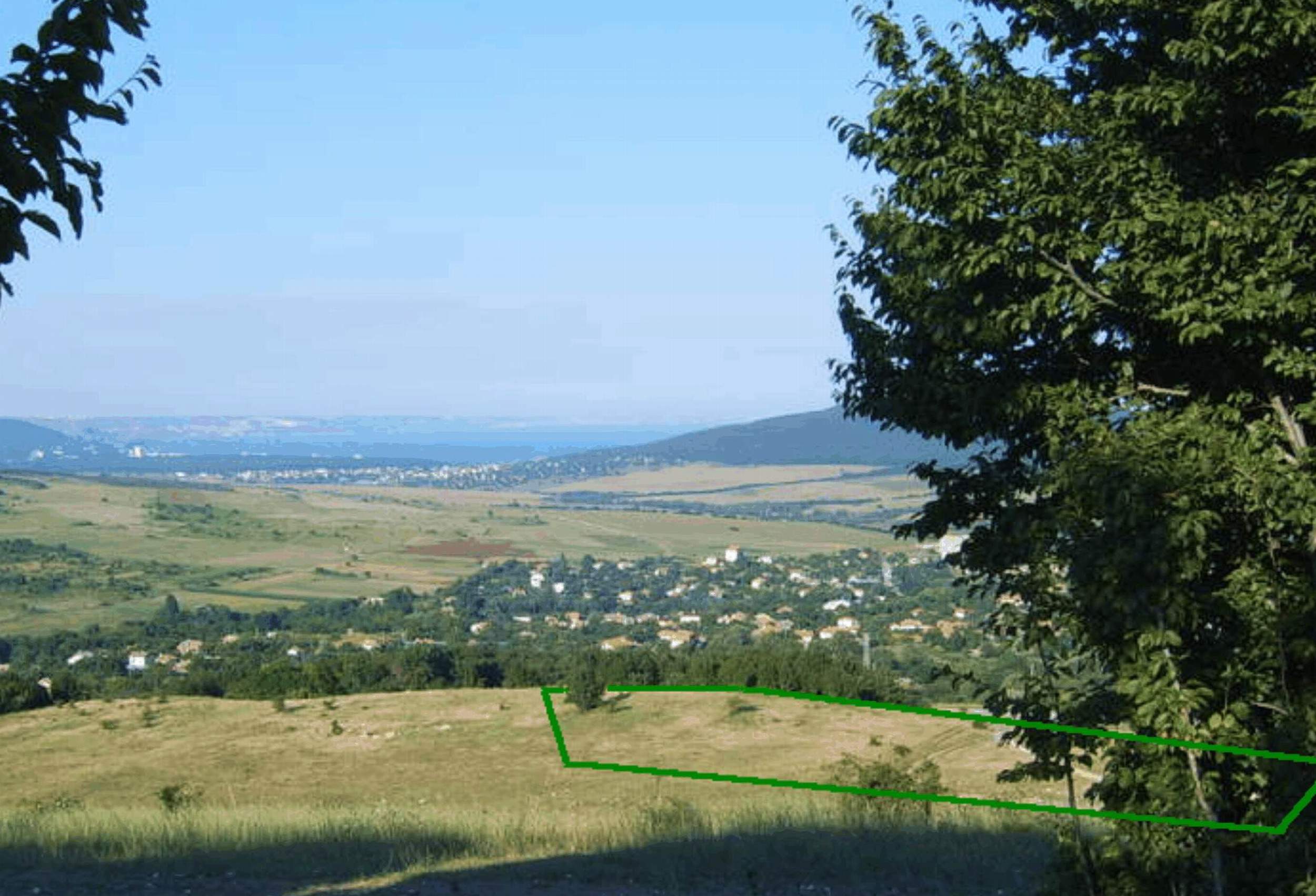 The view towards the Black Sea from the very top of the hill. The land plot is marked in green. 